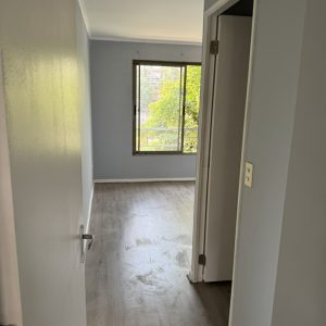 Venta casa 2 niveles con patio y estacionamiento – Quilicura full