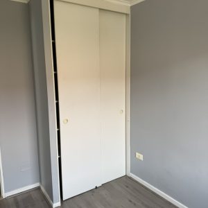 Venta casa 2 niveles con patio y estacionamiento – Quilicura full