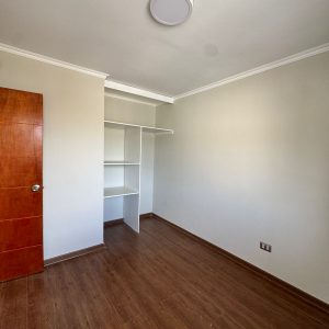 Hermosa Casa en condominio con terraza – Peñaflor full