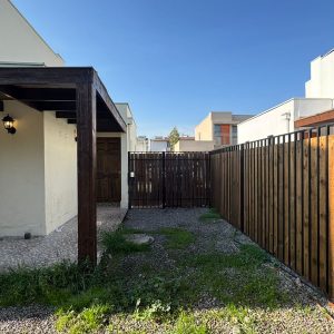 Hermosa Casa en condominio con terraza – Peñaflor full