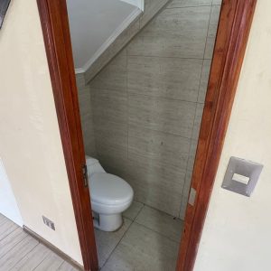 Hermosa Casa en condominio con terraza – Peñaflor full