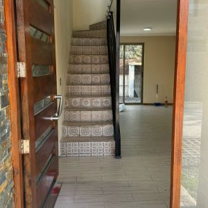 Hermosa Casa en condominio con terraza – Peñaflor full
