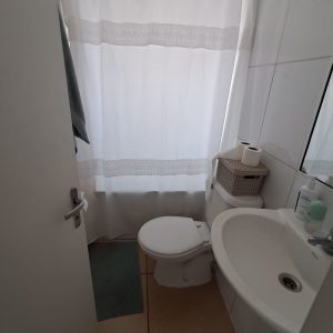 Venta casa 2 niveles con patio y estacionamiento – Quilicura full