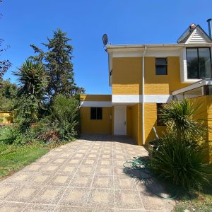 Venta hermosa casa de 2 pisos remodelada en Linderos – Buin full
