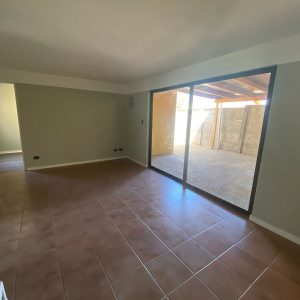 Venta hermosa casa de 2 pisos remodelada en Linderos – Buin full