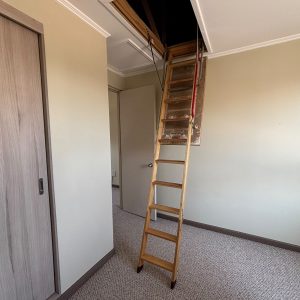 Amplia casa en condominio consolidado con piscina y quincho – Linderos, Buin full